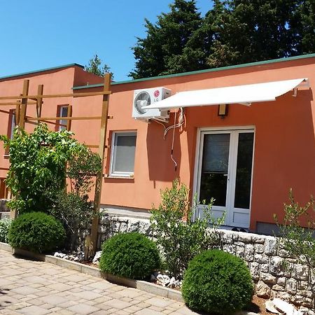 Apartment Sajkovic Ugljan Dış mekan fotoğraf